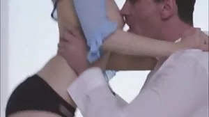 دو نوجوان خوبصورتی محبت اتارنا