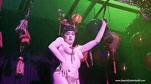 Brazzers: busty بنفشی میری