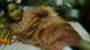 گرم ، شہوت انگیز چھٹی کے سروں کے ساتھ ایک threesome کے