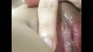Busty گرم ، پیارا ، کرما پر ایک بوجھ لگتے ہیں اس شاوک