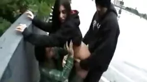 Mand culo بڑی گدی bounces کے ساتھ شدید مقعد ڈرلنگ