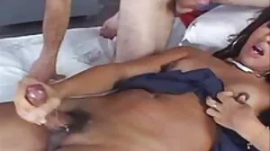 Brazzers: بیلا Rolland کی نئی سیلون واپسی پر گاہکوں PornHD